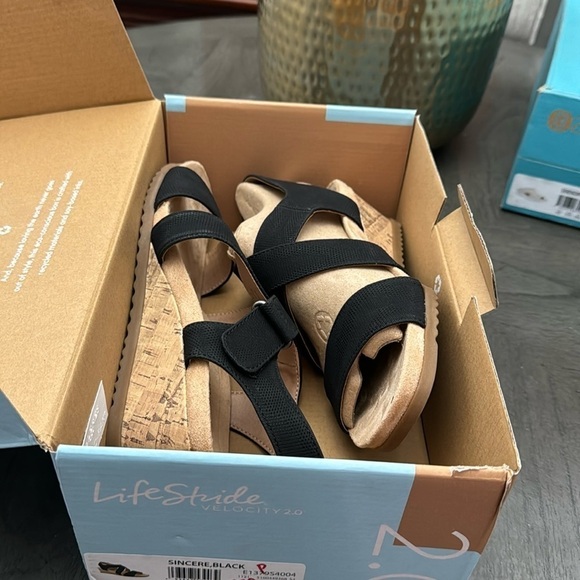 LifeStride Women's Sincere Wedge Sandal - Picture 2 of 7